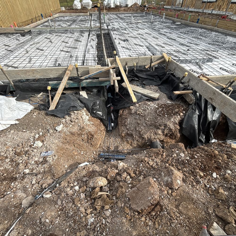 Edge beam trench left without the vapour barrier carried down, found during a slab inspection in Maddingley